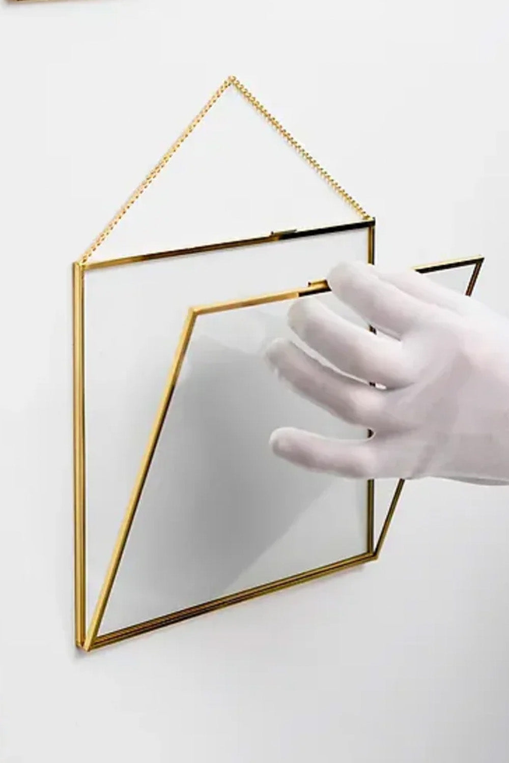 Yatay Pirinç Gold Cam Duvar Askılı Fotoğraf Çerçevesi Kapaklı 25x20cm - 1