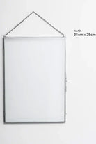 Dikey Gümüş Cam Duvar Askılı Fotoğraf Çerçevesi Kapaklı 35x25cm - 3