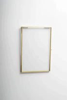 Pirinç Zincirsiz Duvar Aparatlı Cam Fotoğraf Çerçevesi 30x20cm - 0