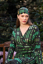 Yeşil Bulut Desenli Kruvaze Bağlamalı Bluz - 0