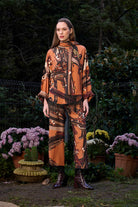 Kahve Kaplan Desenli Fular Detaylı Bluz - 1