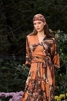 Kahve Ağaç Desenli Kruvaze Bağlamalı Bluz - 0