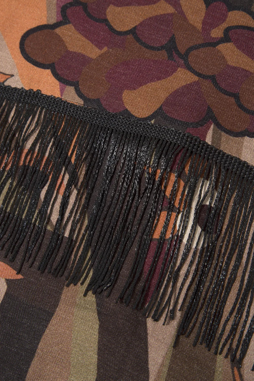 Kahve Ağaç Desenli Sırtı Saçak Detaylı Bluz - 7