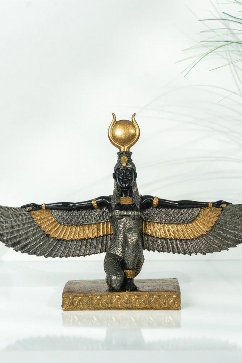 İsis Obje Kısa - 1