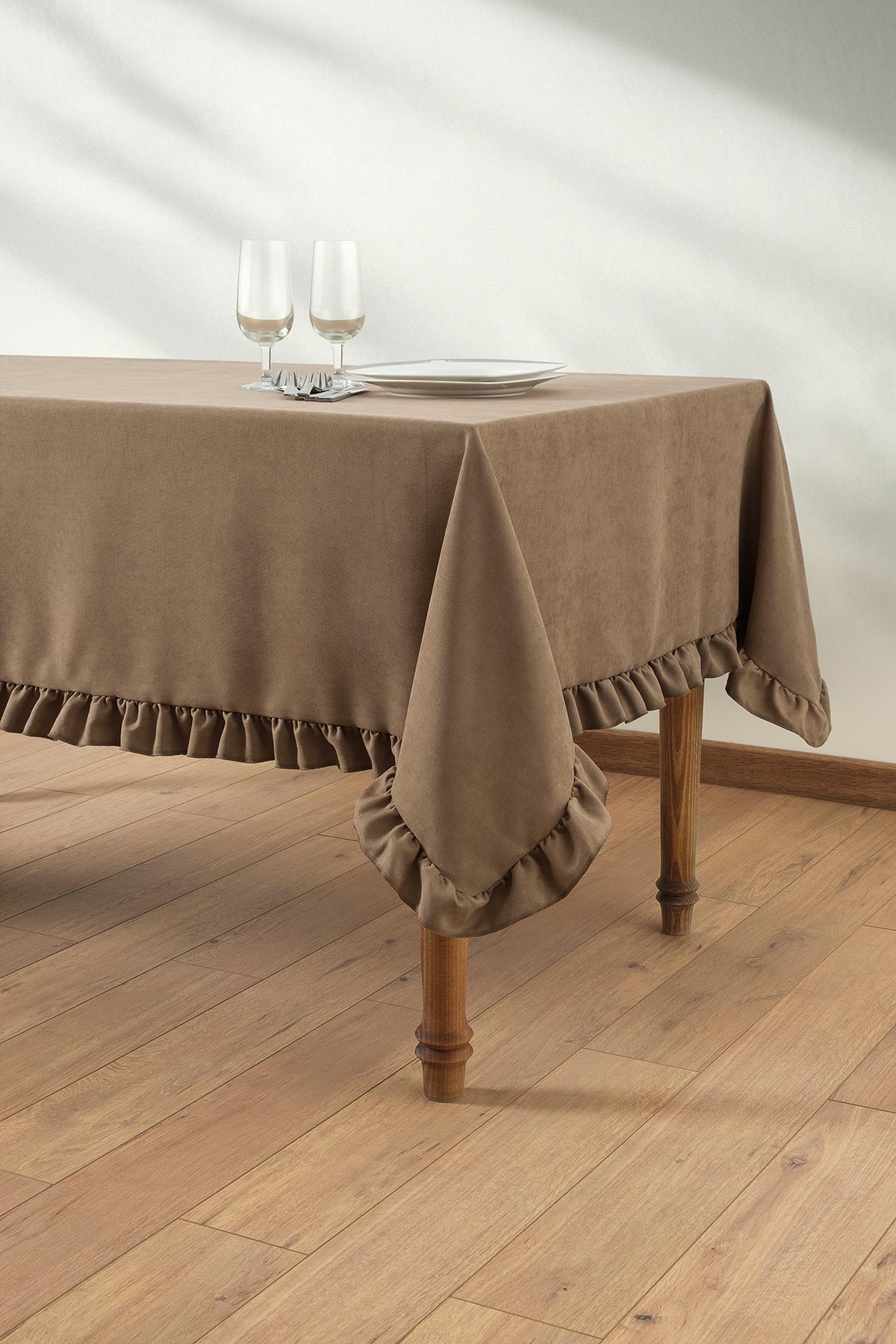 Venedik Firfirli Masa Örtüsü - 9