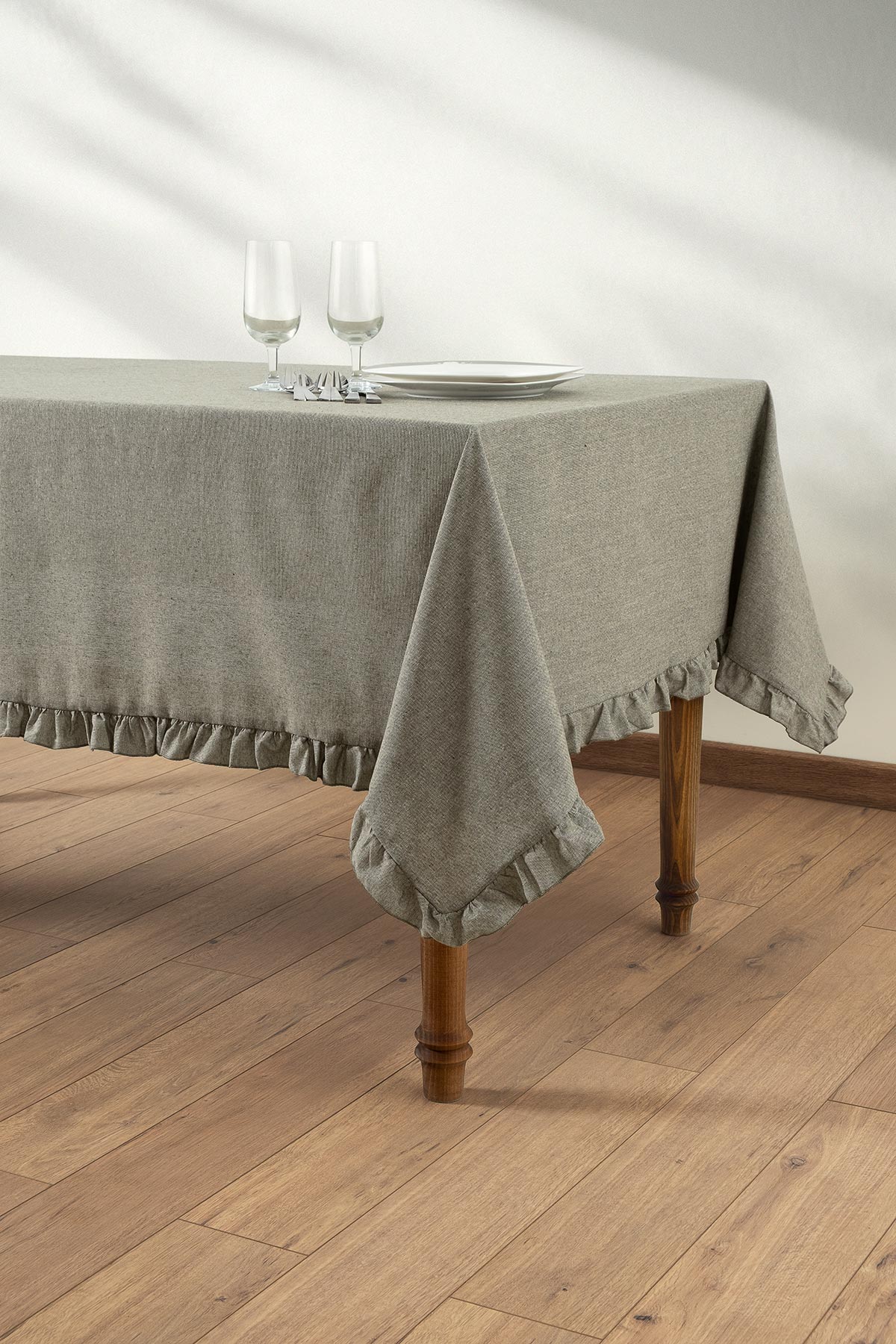 Selendi Firfirli Masa Örtüsü - 1