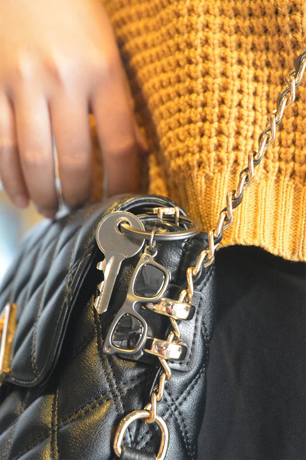 Siyah Güneş Gözlüğü Anahtarlık - 7