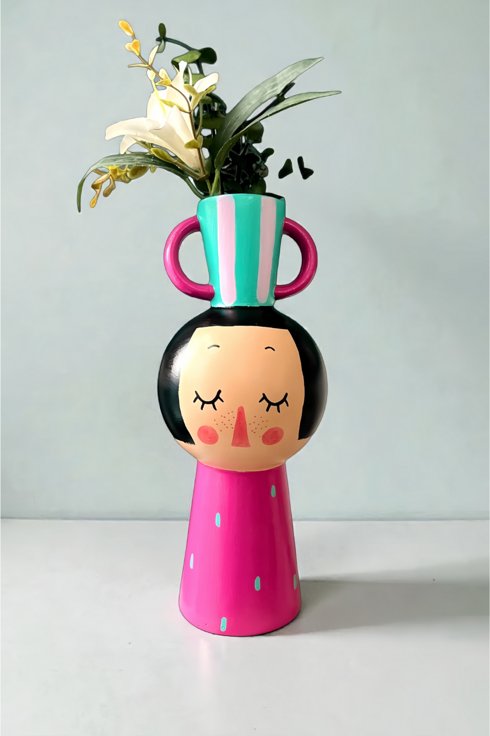 Hestia Vazo Pembe - 1