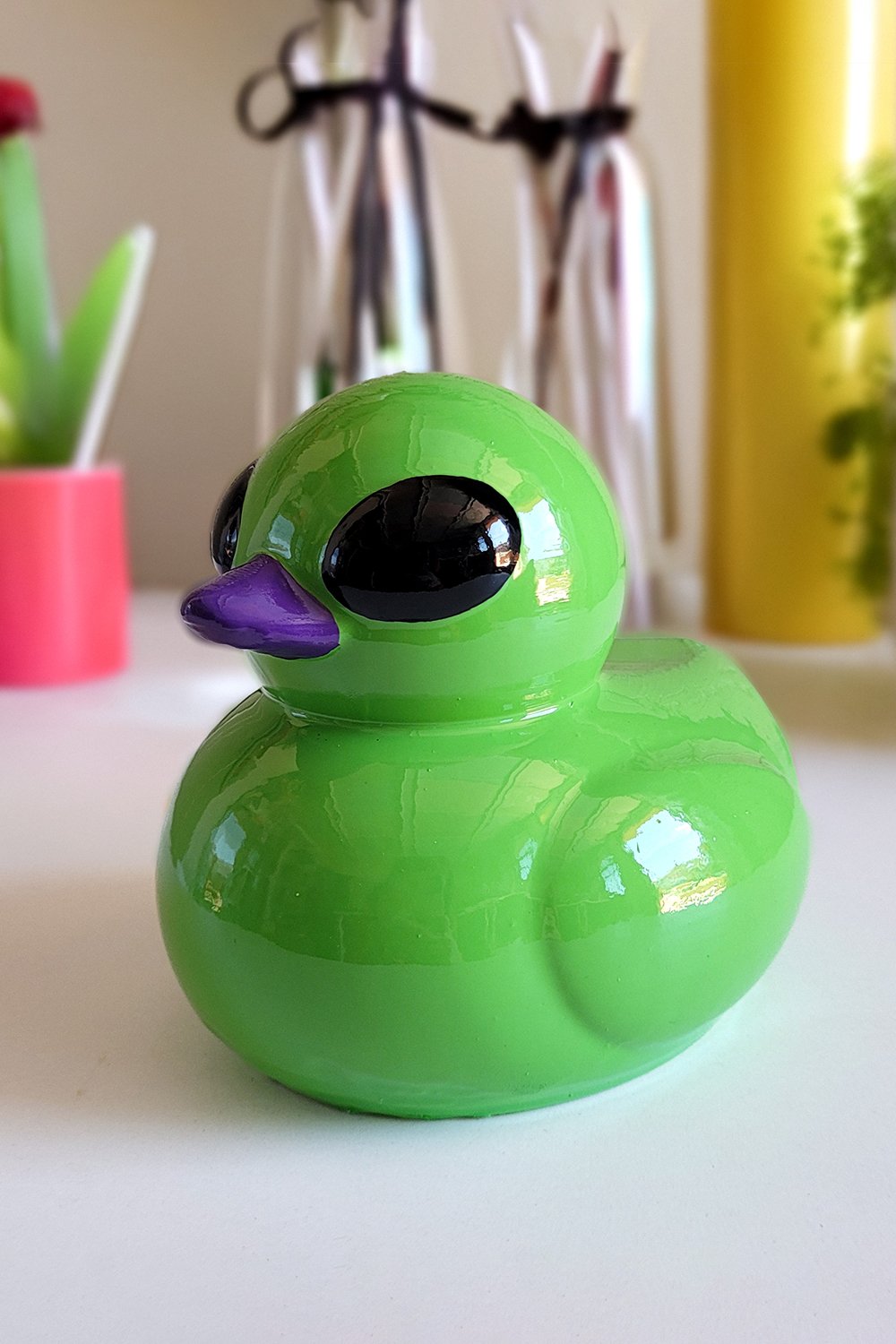 Alien Duck Plastik Ördek Figürü - 1