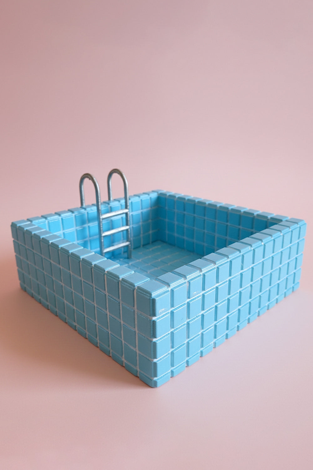 Yüzme Havuzu Saksı - 0