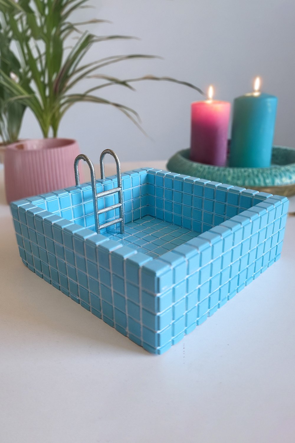 Yüzme Havuzu Saksı - 1