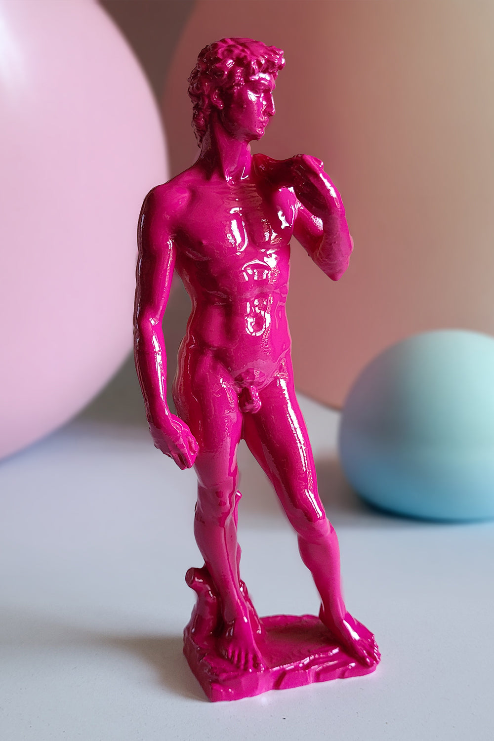 David | Fuşya Heykel - 1