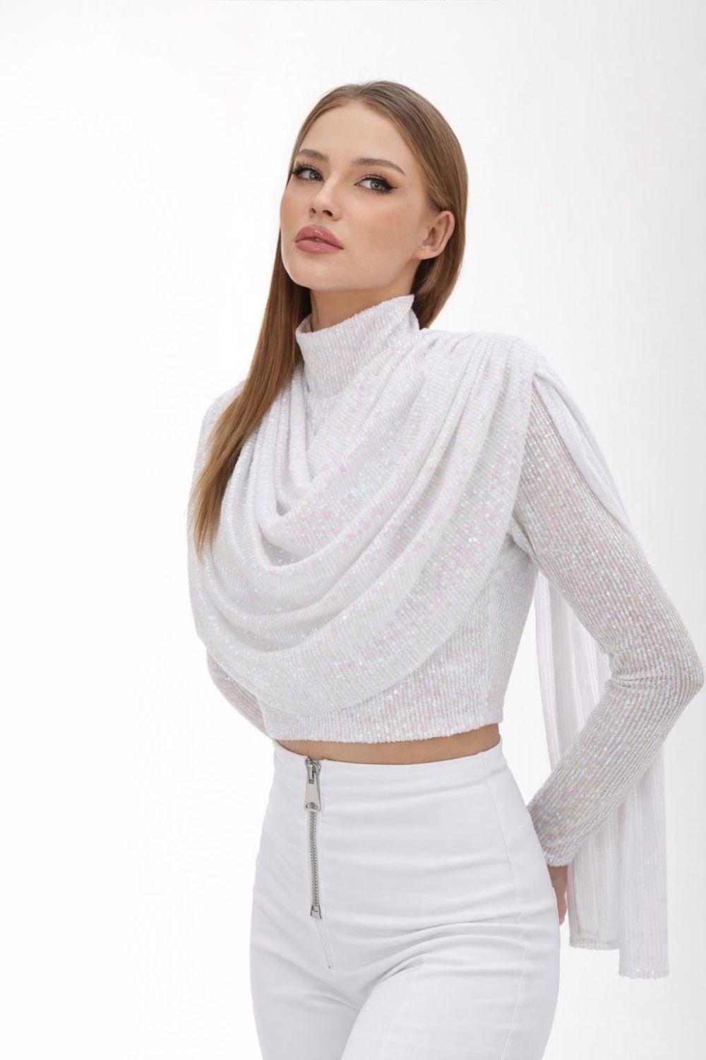 Beyaz Şal Detaylı Bluz - 1