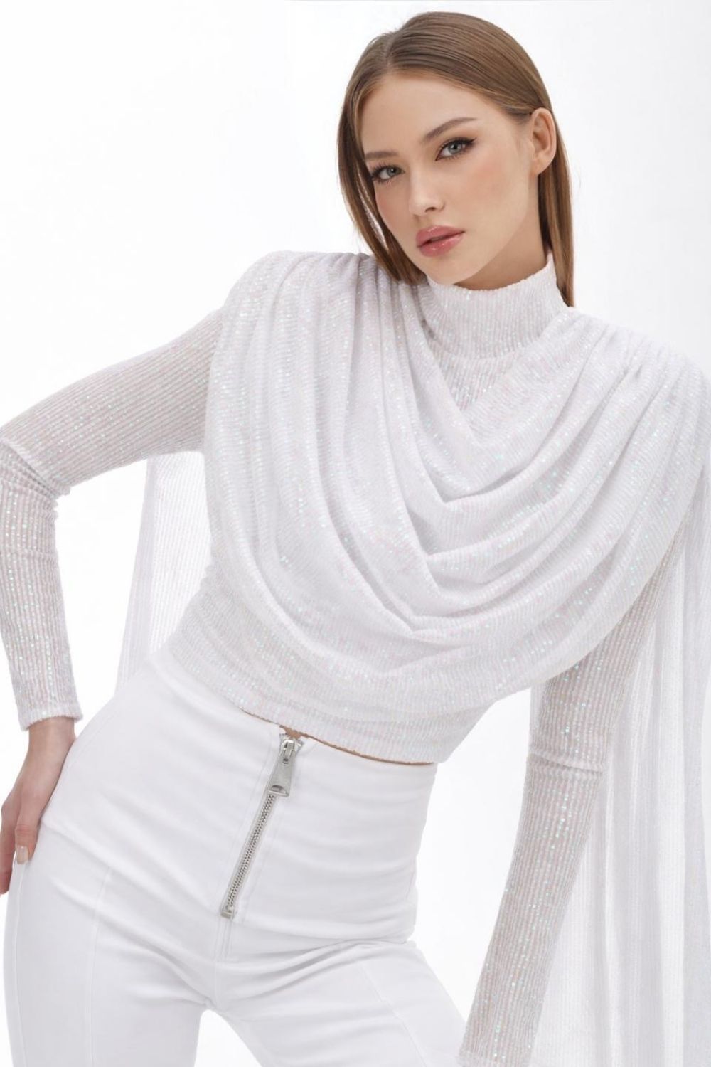 Beyaz Şal Detaylı Bluz - 3