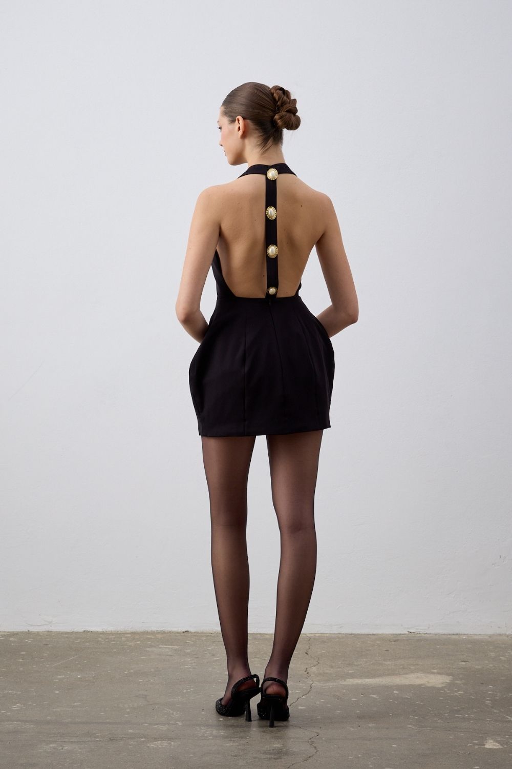 İnci Dress Sırt Dekolteli Siyah Mini Elbise - 1