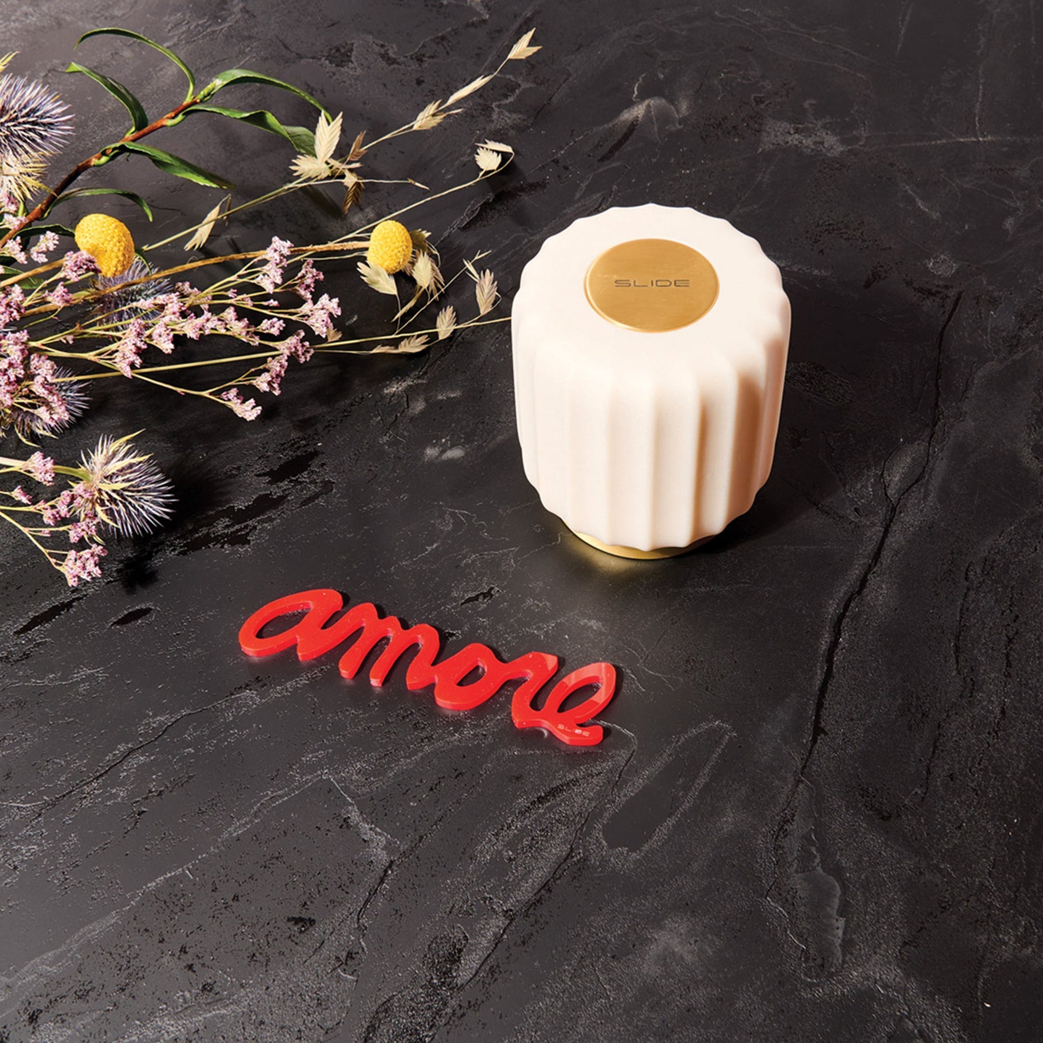 Amore Masaüstü Kırmızı Obje - 1
