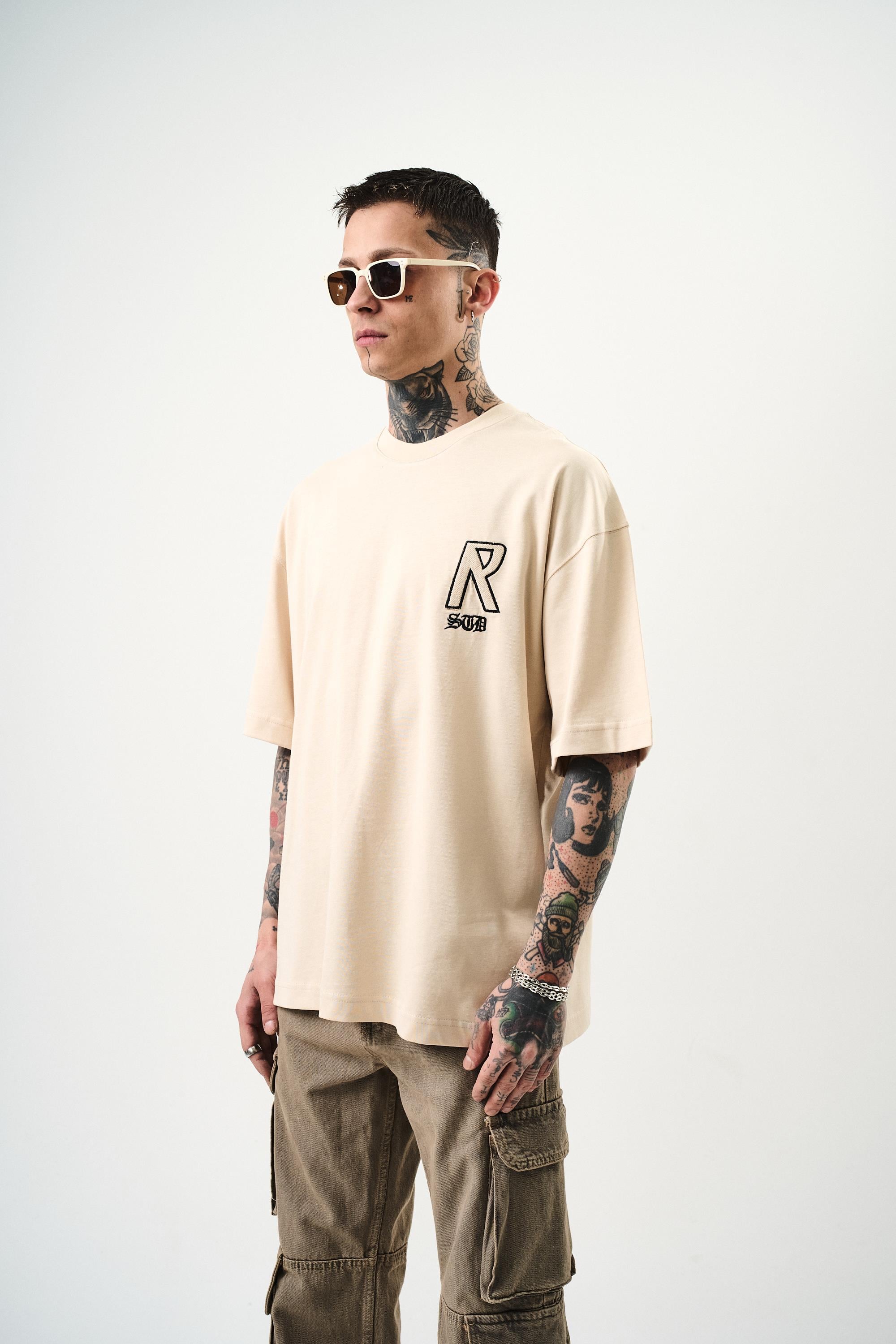 Erkek R Creative Nakışlı Oversize T-Shirt Bej - 2