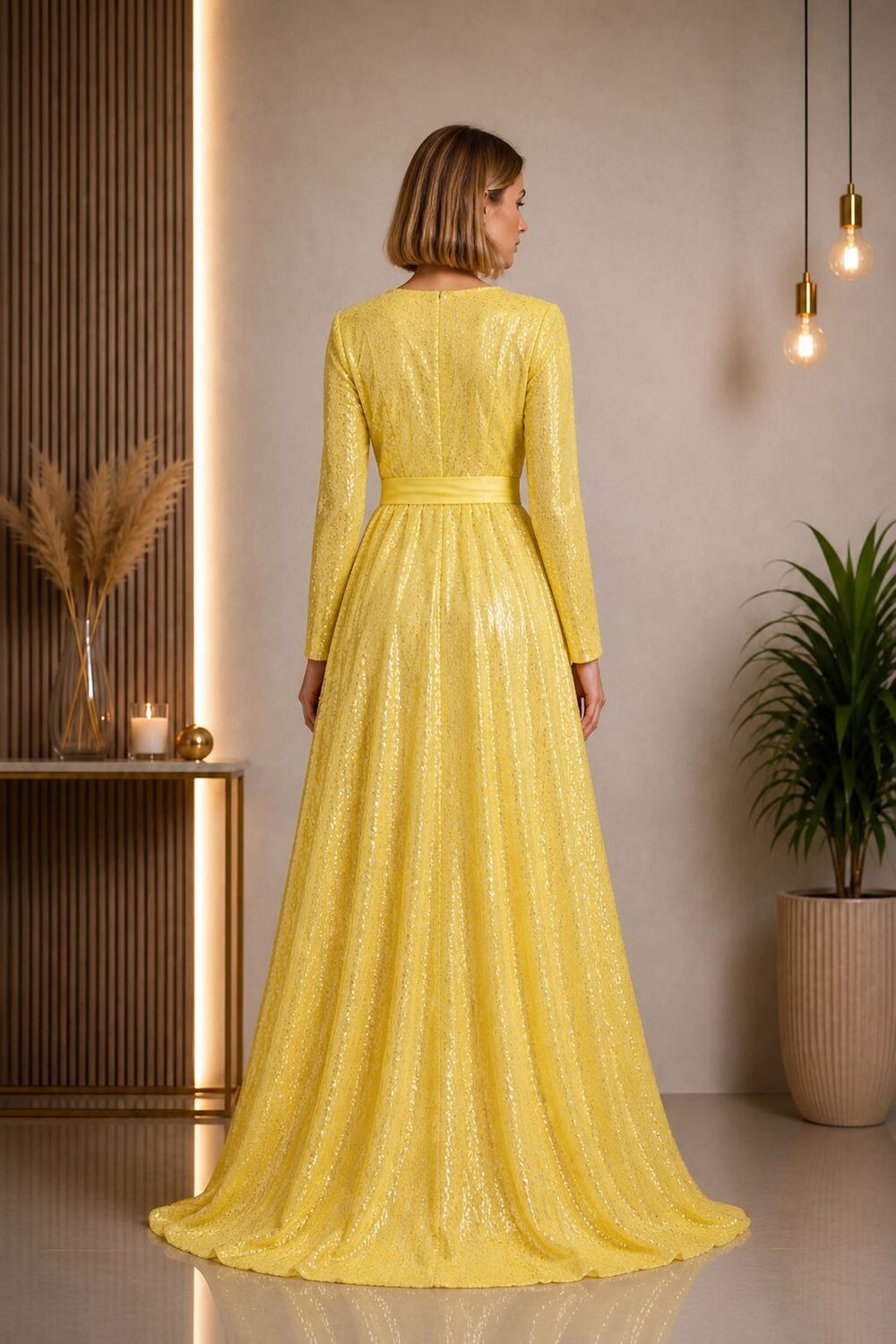 Kruvaze Kapamalı & Kuşaklı Gold Sarı Payet Maxi Şık Elbise - 1