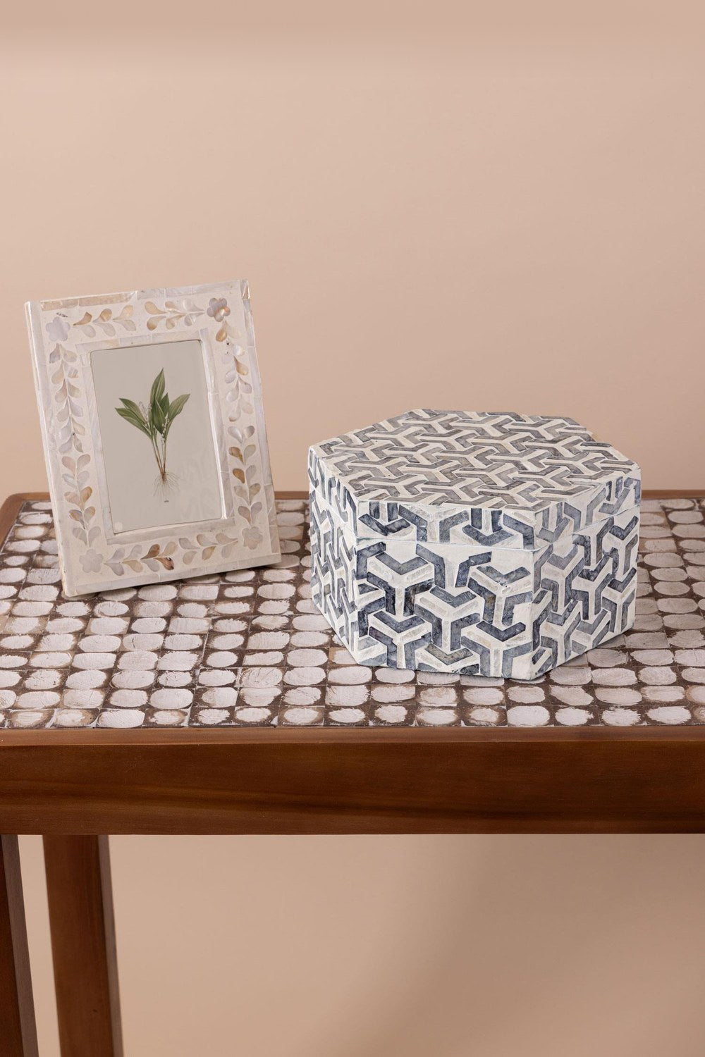 Sedef Altıgen Kutu 24x21x12 Cm - 0