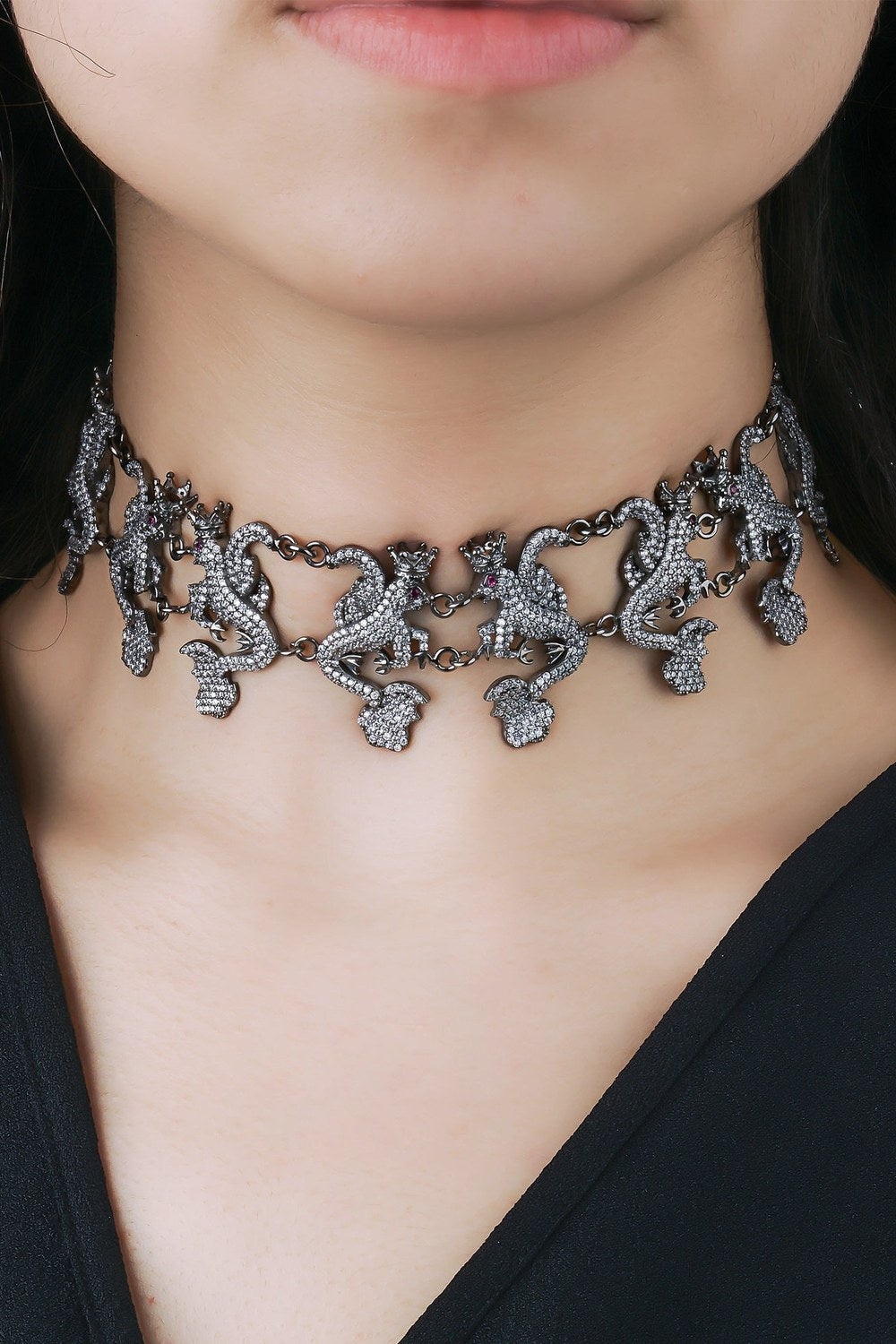 Jr. Secret Of The Universe Beyaz Kristal İkonik Dragon Choker/Kolye - 0