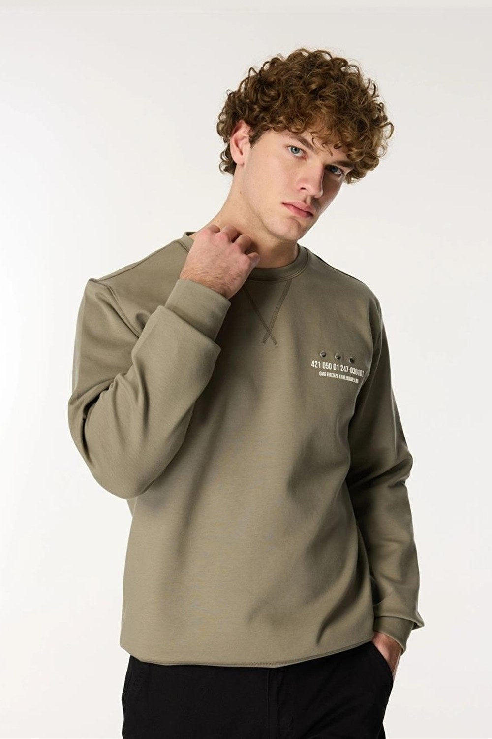 Bisiklet Yaka Sol Göğüs Üzeri Baskılı Erkek Sweatshirt - 2