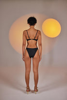Çıkarılabilir Çiçek Detaylı Premium Sleek Bikini Altı Siyah