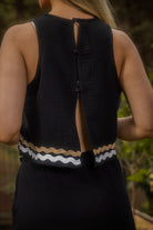 Le-Monade Dreams-Çift Su Taşı Detaylı Siyah Kolsuz Üst-Bluz-5-Milagron.com