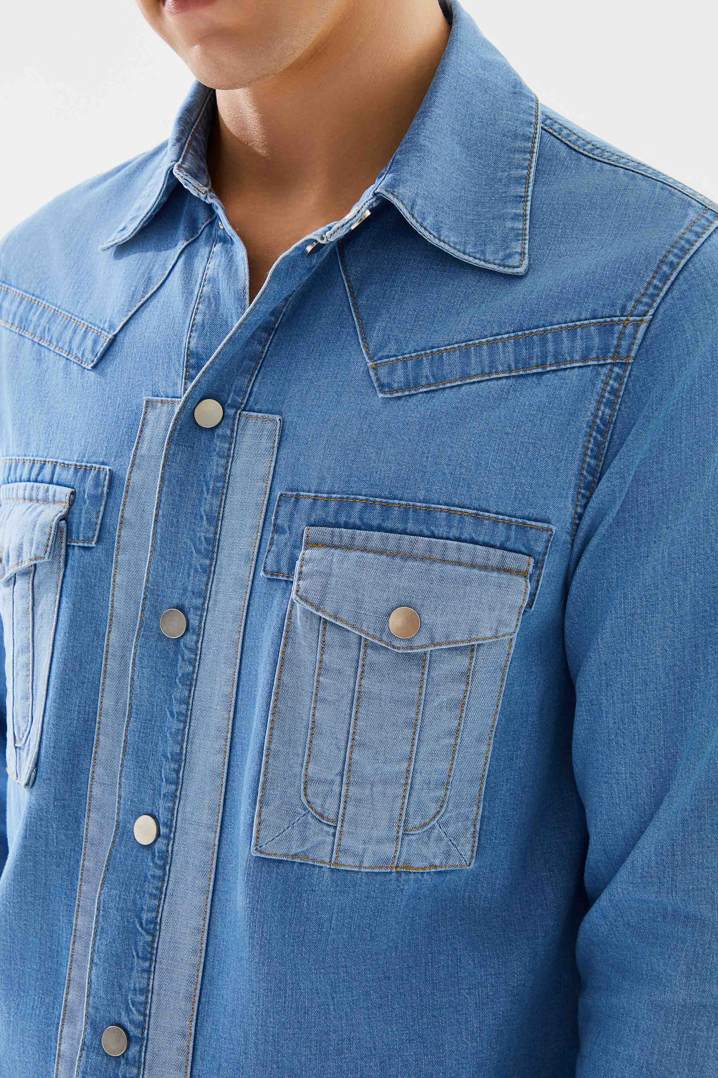 2be4A-Erkek Açık Mavi Cepli Denim Gömlek-5-Milagron.com