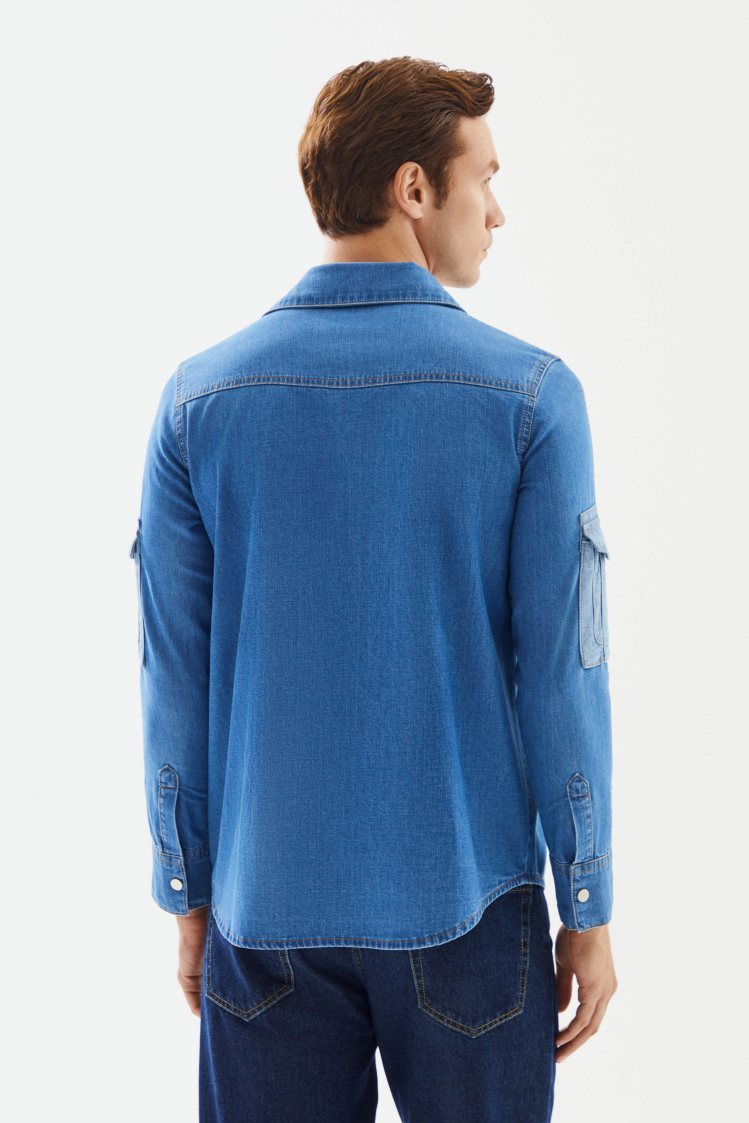 2be4A-Erkek Açık Mavi Kol Cepli Denim Gömlek-6-Milagron.com