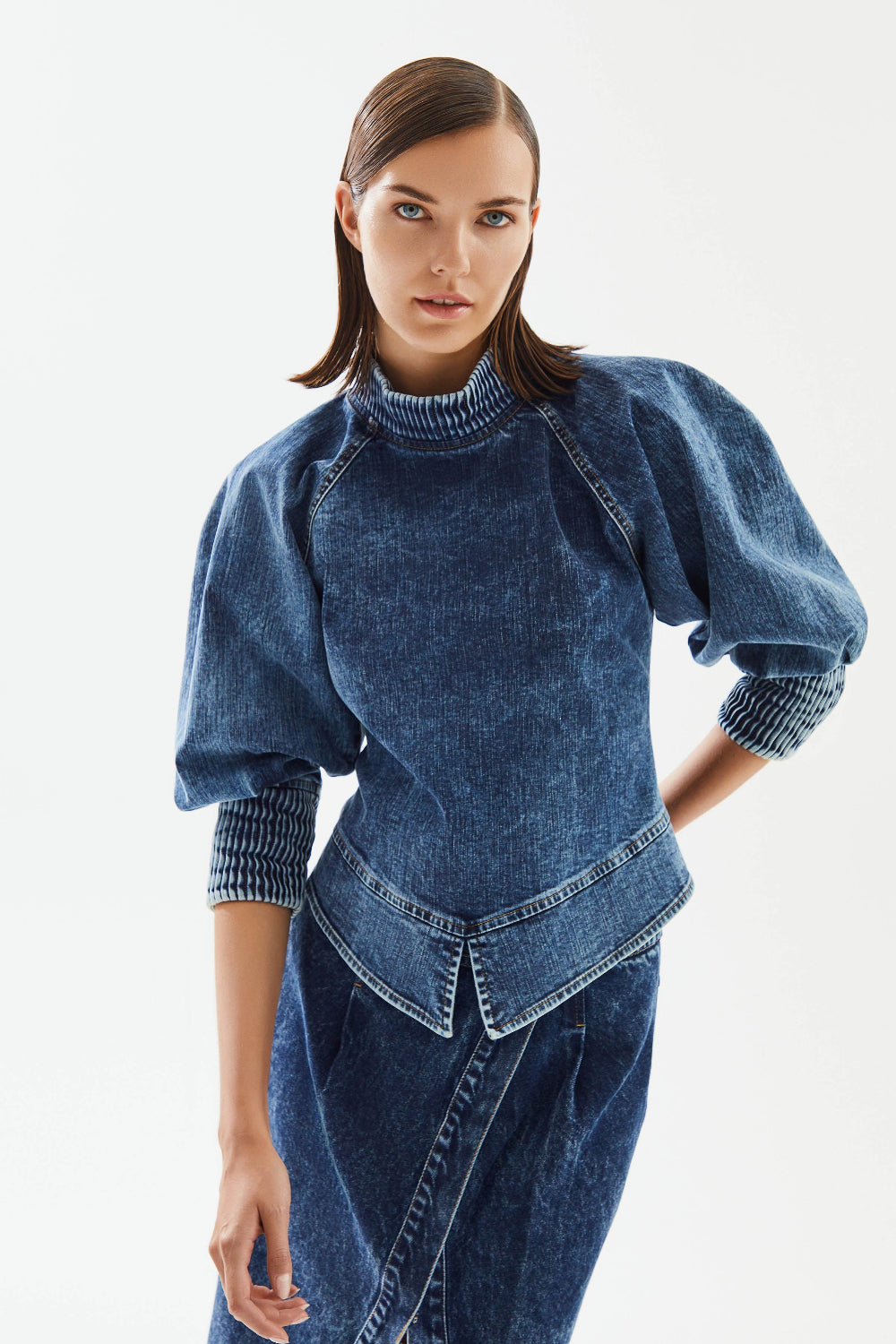 2be4A-Kadın Balon Kollu Kısa Denim Bluz-Bluz-1-Milagron.com