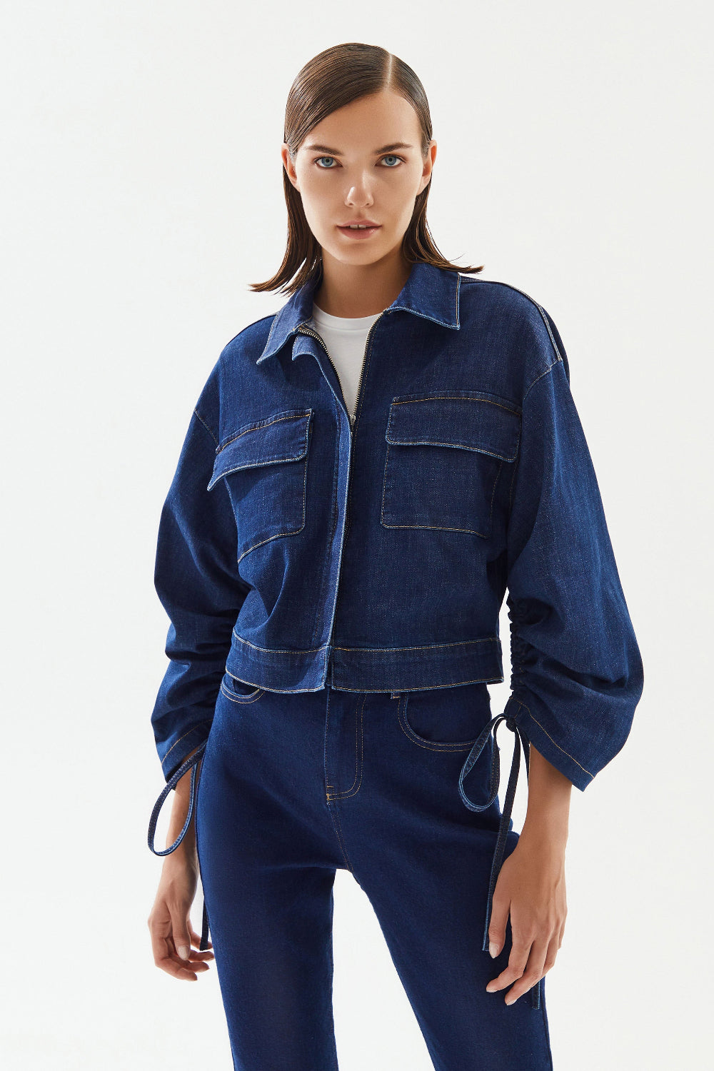 2be4A-Kadın Kolları Büzgülü Kısa Denim Ceket-3-Milagron.com