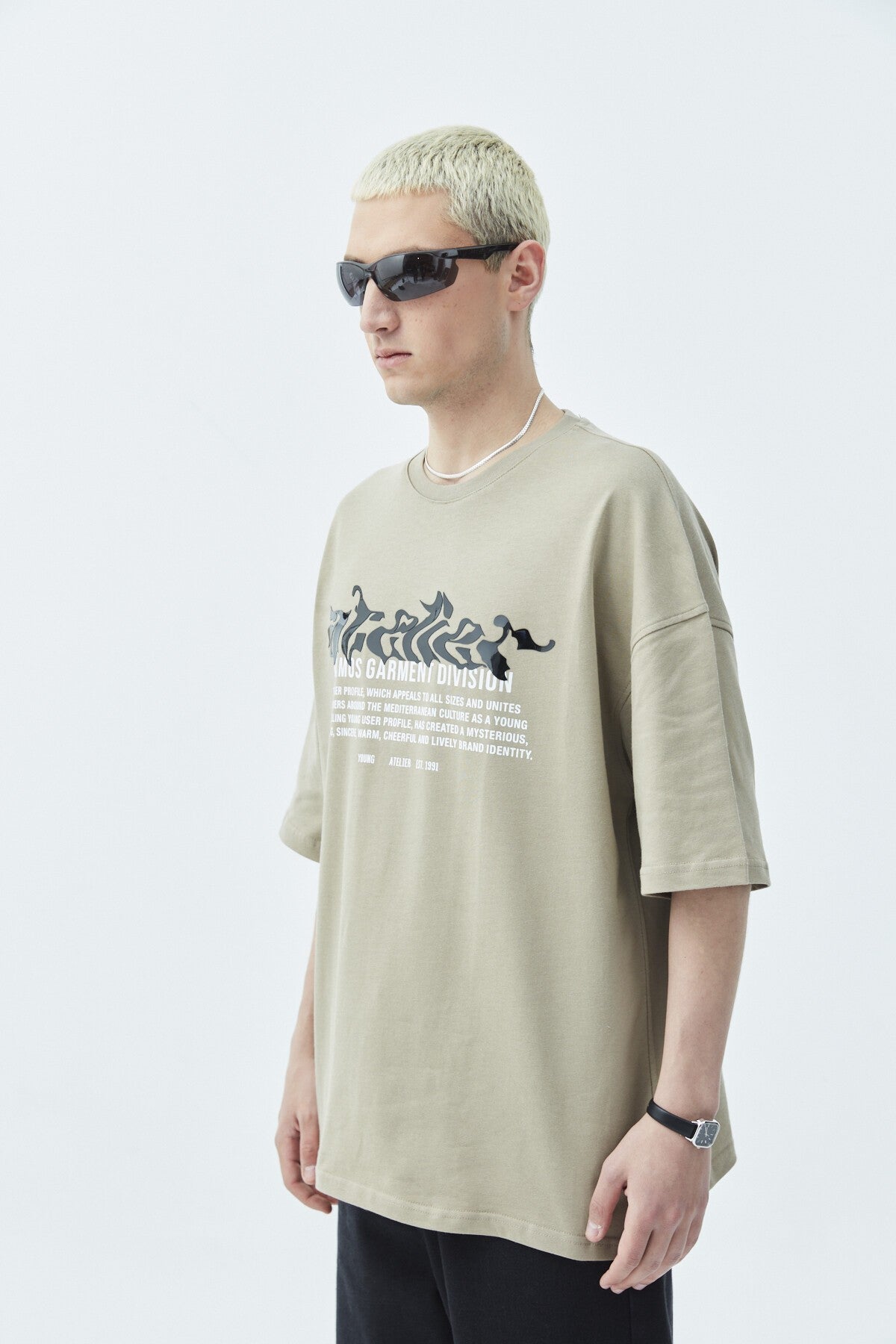 Atelier Kabartma Baskılı Oversize Tişört
