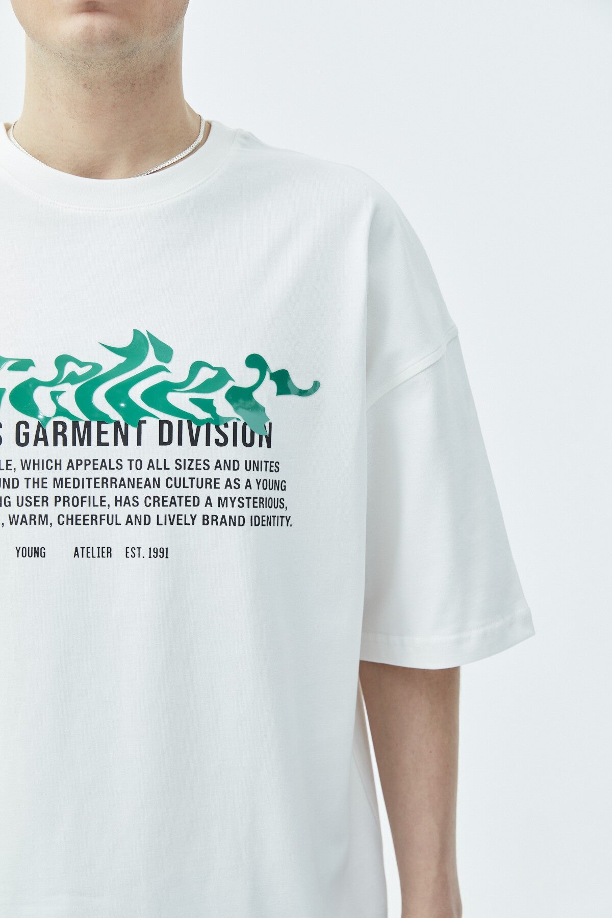 Atelier Kabartma Baskılı Oversize Tişört