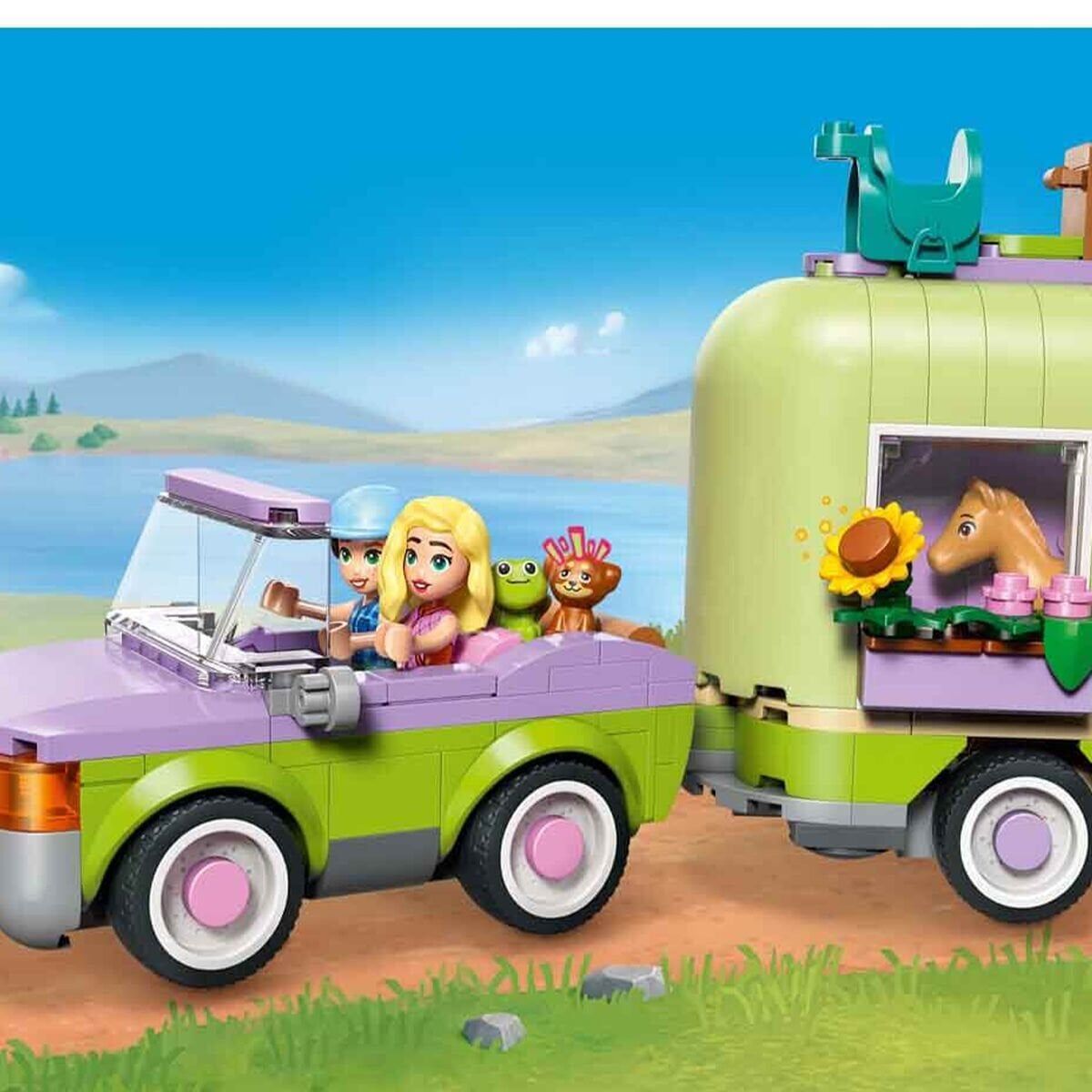 42695 Lego Friends At Ve Tay Römorku 279 Parça +7 Yaş