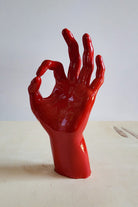 42A35 Home & Living-Okey El Figürü V2 | Kırmız-Heykel-2-Milagron.com