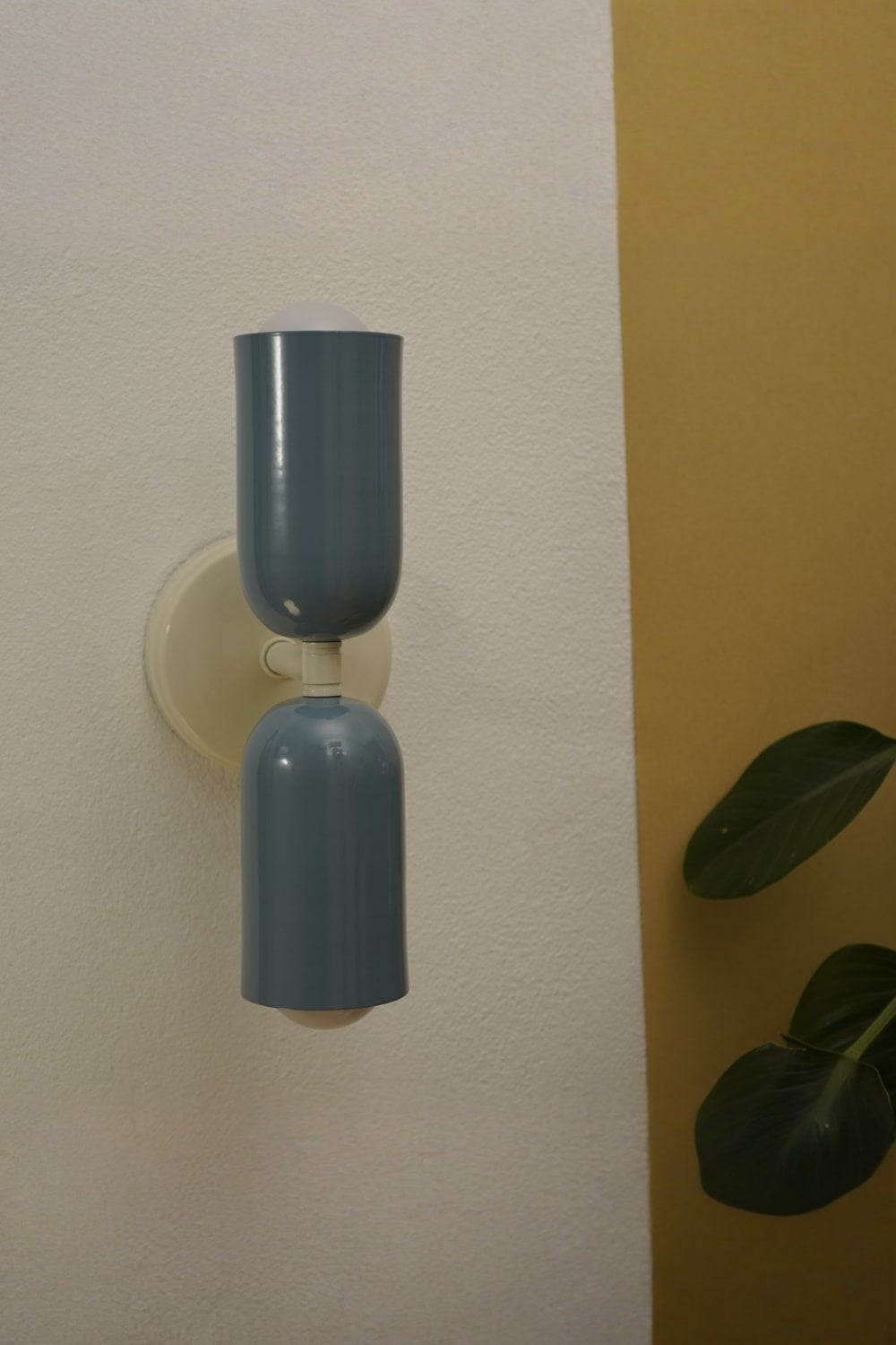 5lamp Design-Capsule Dekoratif Duvar Aydınlatması-Aplik-2-Milagron.com