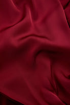 Kolsuz Kruvaze Yaka Beli Bağlamalı Mini Bordo Elbise