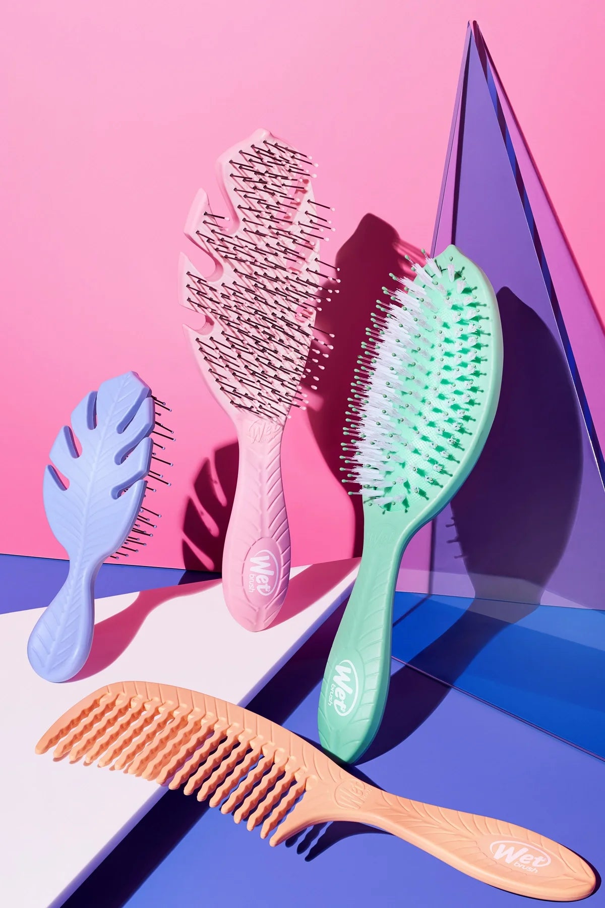 Wet Brush Go Green Treatment&Shine Çay Ağacı Yağlı Dolaşık Açıcı Saç Fırçası