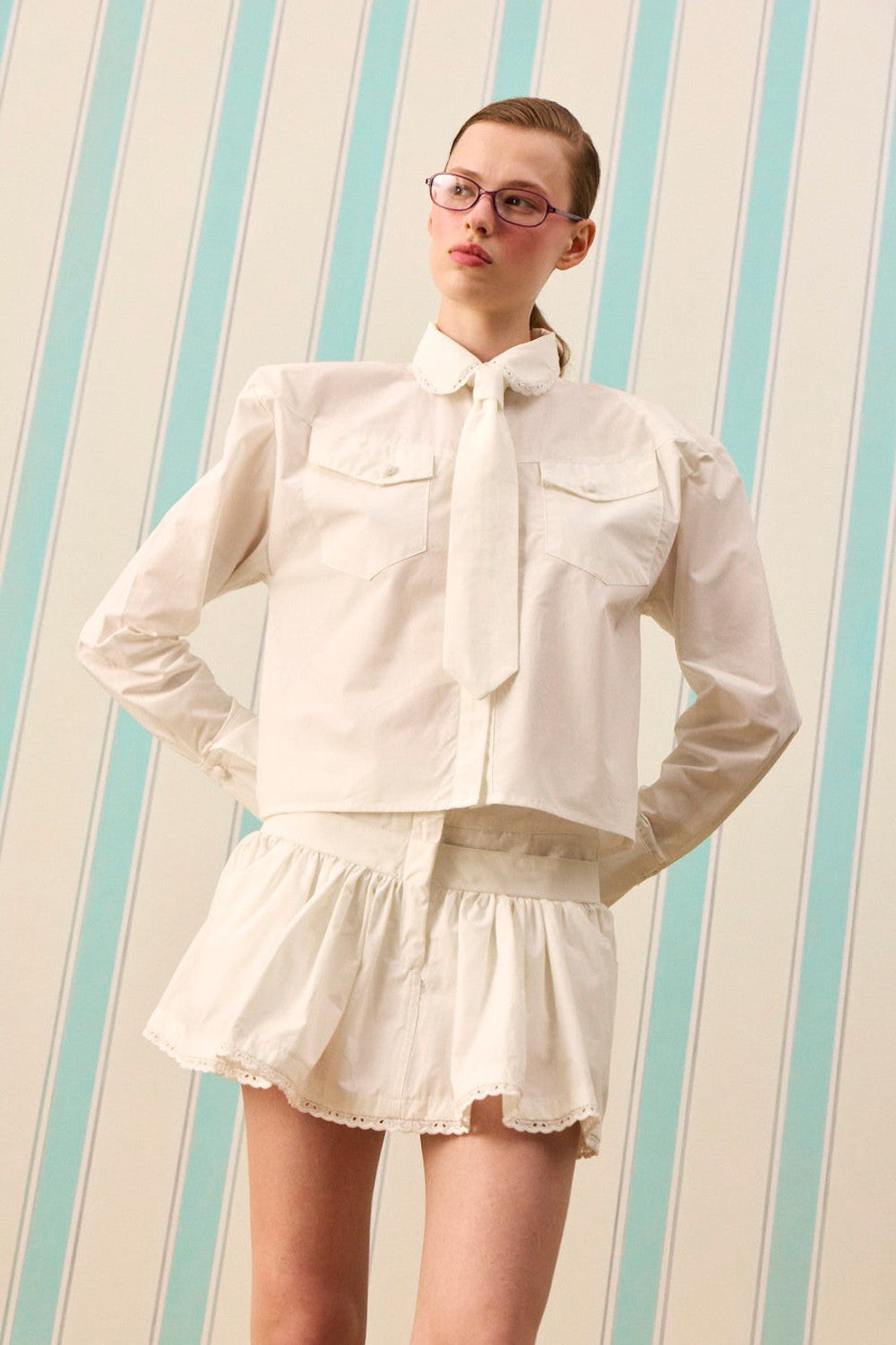 Belle-Marguerite-Studio-Camelia-Vatkalı-Kravatlı-Gömlek-Gömlek-10-Milagron.com