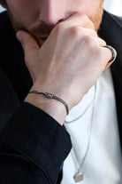 Aleyna Cebeci Jewelry-Arm In Arm Siyah Rodyum Kaplama 925 Ayar Gümüş Pırlantalı Bileklik-Bileklik-2-Milagron.com