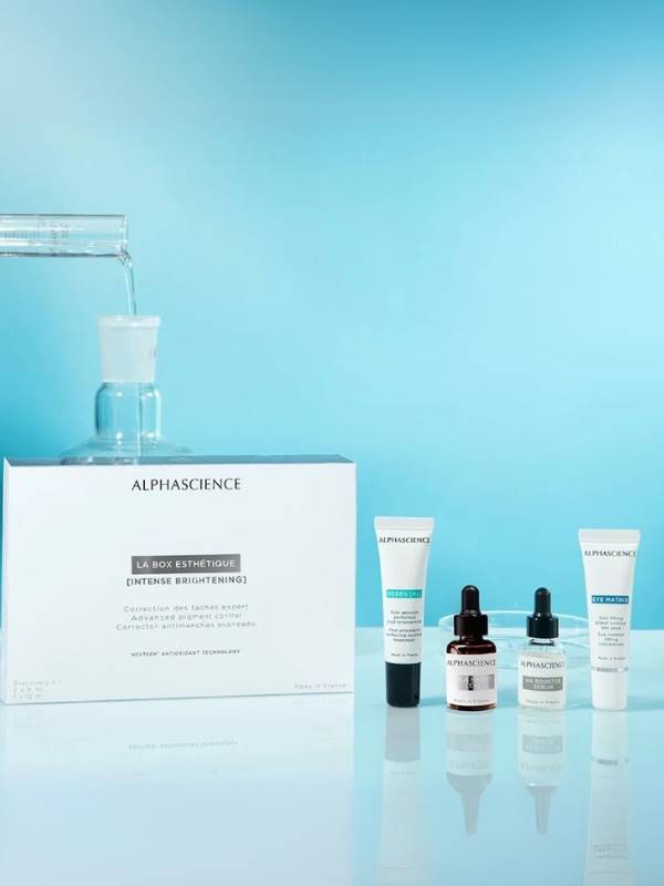 Alphascience-Alphascience La Box Esthétıque [intense brightening] Yoğun Pigment Kontrol 4'lü Set-Setler-1-Milagron.com