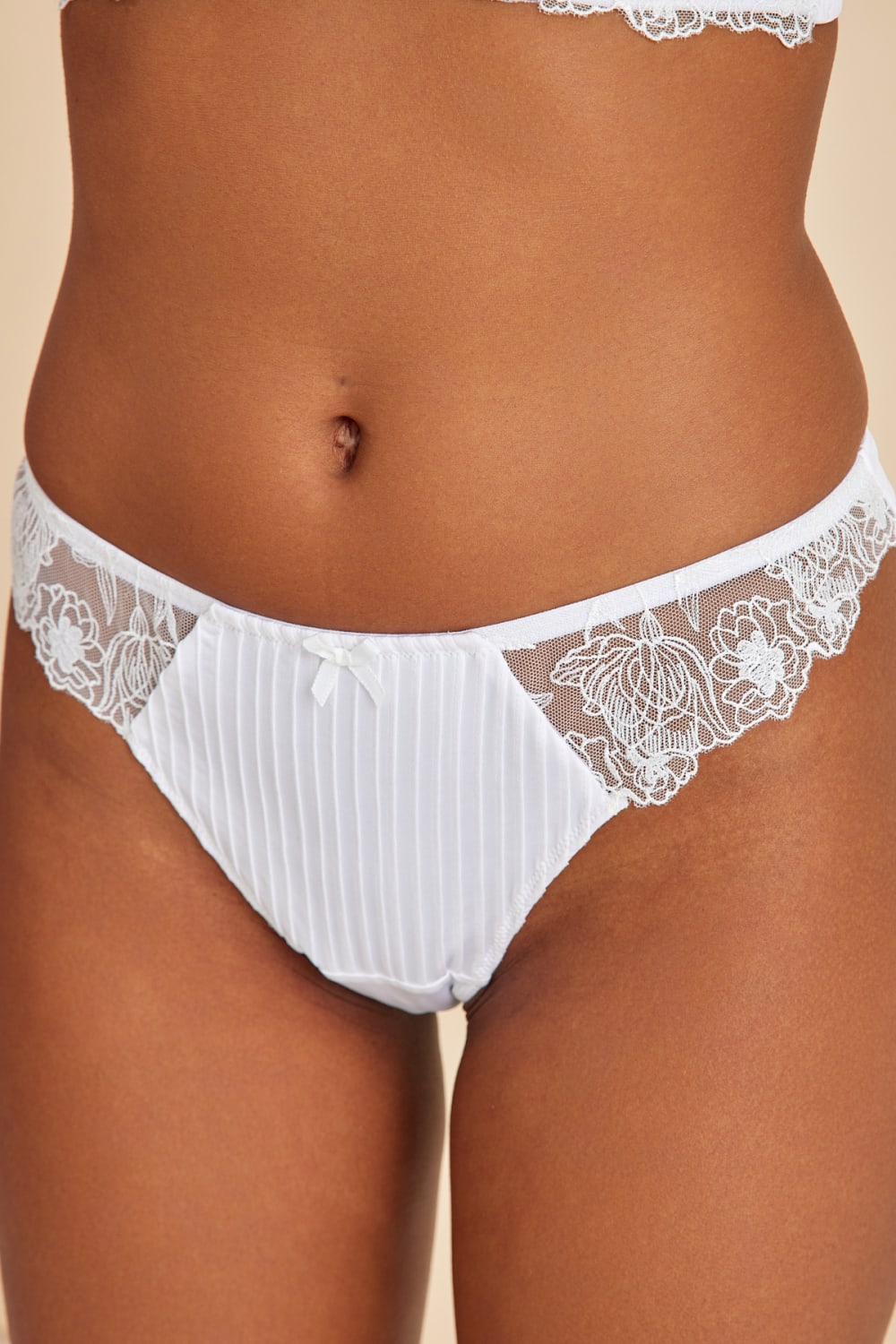 Amarelle-Paris Ekru Dantelli String Külot-String-4-Milagron.com