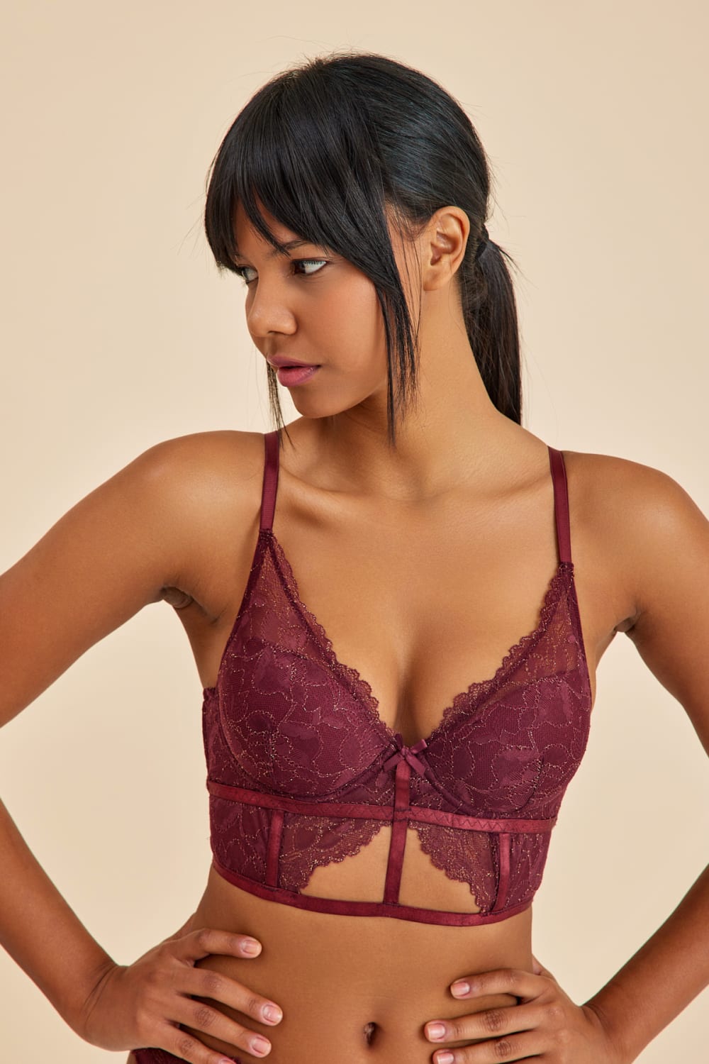 Amarelle-Roma Bordo Dantelli Dolgusuz Toparlayıcı Balkonet Sütyen-Sütyen-2-Milagron.com