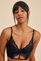 Amarelle-Roma Siyah Dantelli Dolgusuz Toparlayıcı Balkonet Sütyen-Sütyen-8-Milagron.com