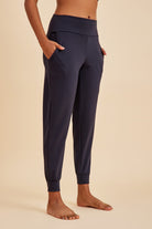 Amarelle-Sportive Siyah Light Touch Bilekten Lastikli Jogger Eşofman Alt-Eşofman-2-Milagron.com