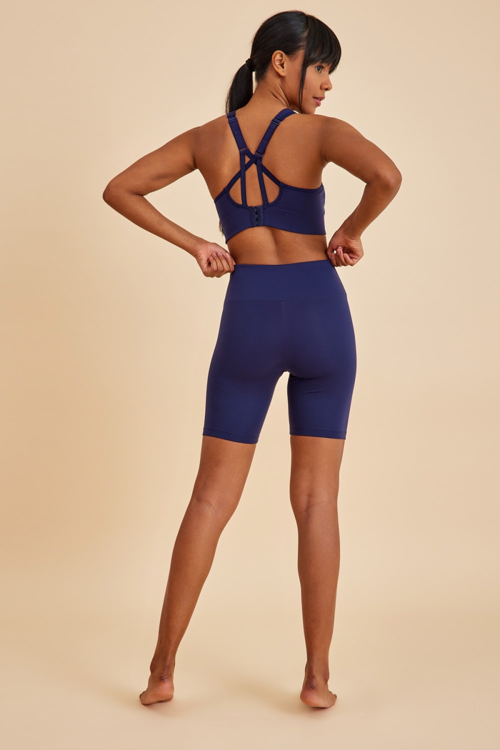 Amarelle-Sportive Lacivert Light Touch Kısa Toparlayıcı Spor Taytı-Activewear-7-Milagron.com