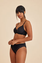 Amarelle-Victoria Siyah Balenli Dantelli Dolgusuz Toparlayıcı Balkonet Sütyen-Top-2-Milagron.com