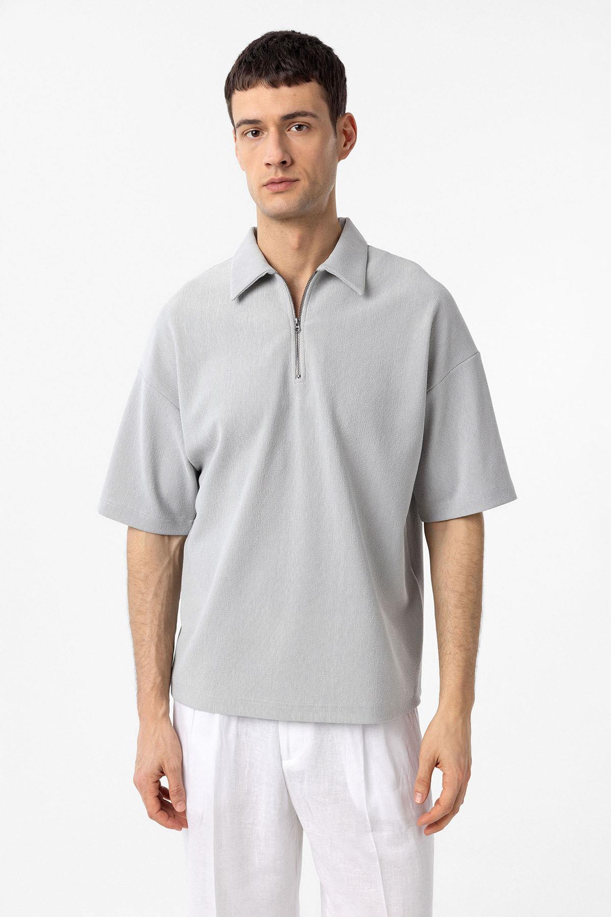 Antioch-Açık Gri Relax Fit Fermuarlı Polo Yaka Erkek T Shirt-T-Shirts-1-Milagron.com