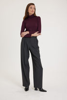 Antioch-Antrasit Kadın Yüksek Bel Pens Detaylı Straight Fit Pantolon-Kumaş Pantolon-3-Milagron.com