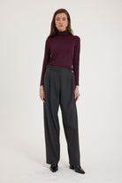 Antioch-Antrasit Kadın Yüksek Bel Pens Detaylı Straight Fit Pantolon-Kumaş Pantolon-4-Milagron.com